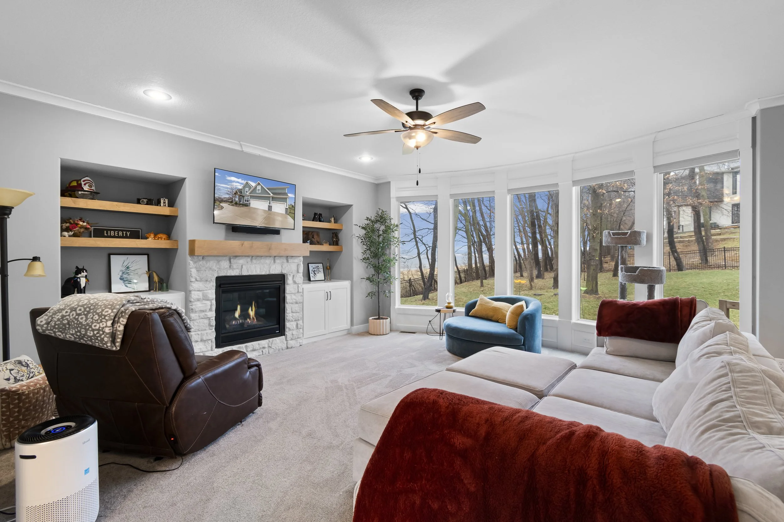 bright kansas city living room