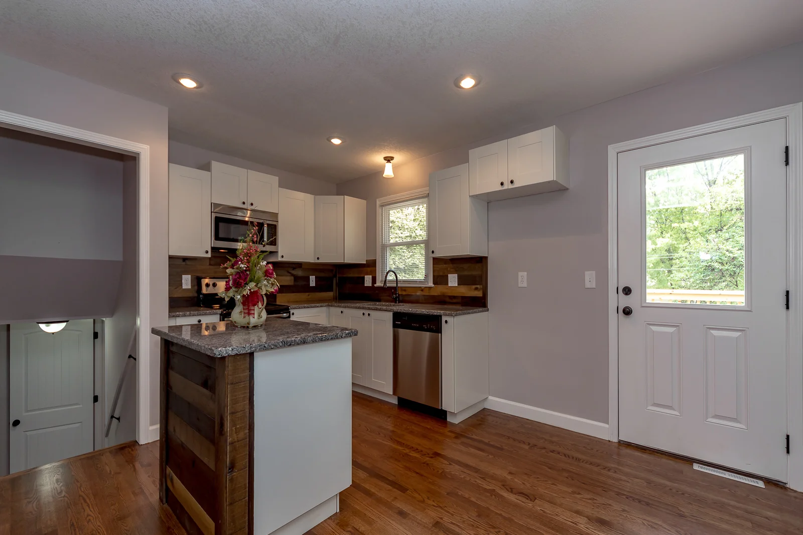 13629 Winchester Ave - Web-110.JPG