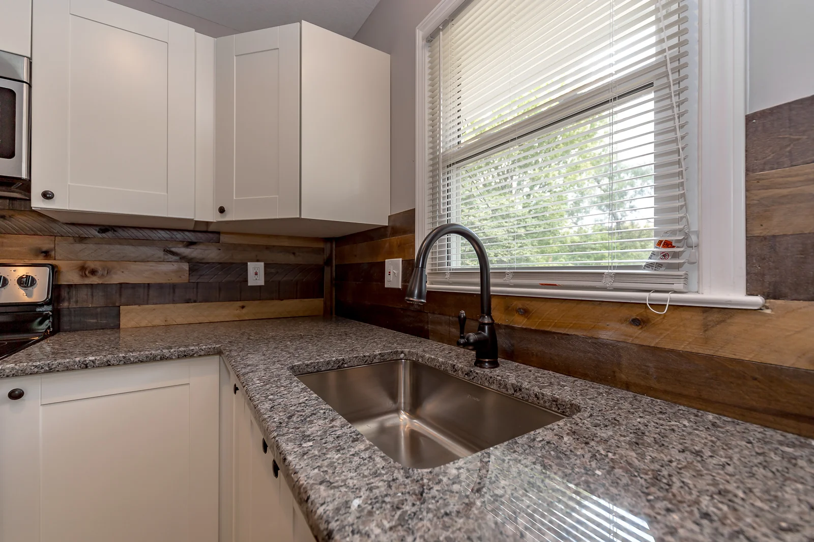 13629 Winchester Ave - Web-114.JPG