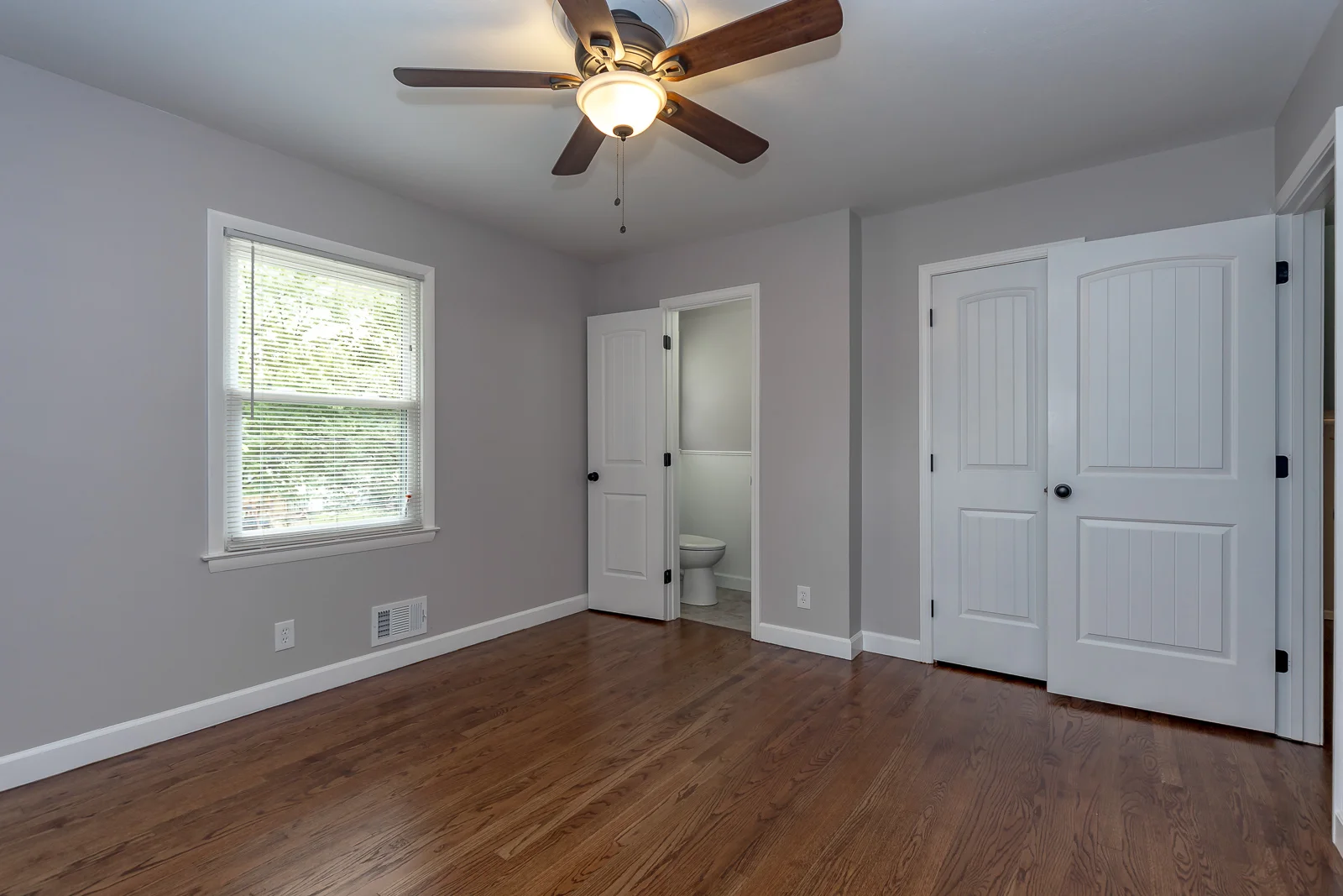 13629 Winchester Ave - Web-122.JPG