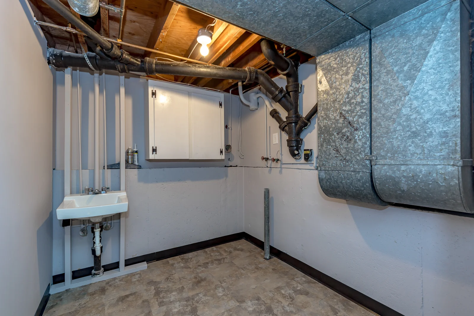 13629 Winchester Ave - Web-124.JPG