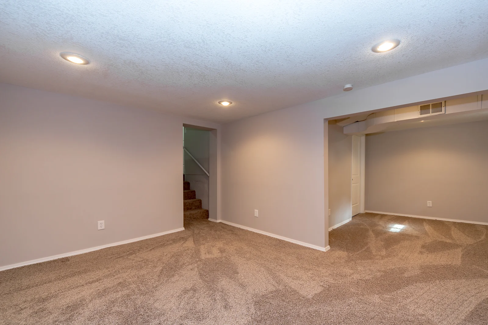 13629 Winchester Ave - Web-128.JPG