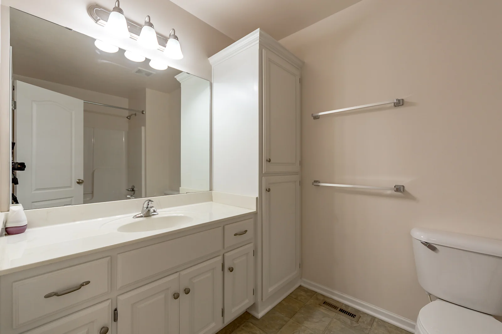 504 Fall Creek Dr - Web-117.JPG