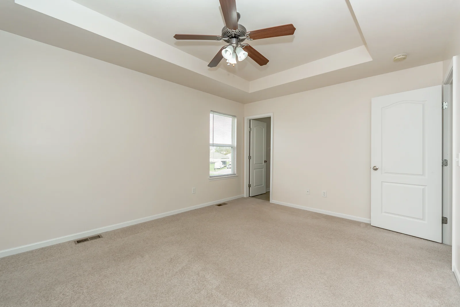 504 Fall Creek Dr - Web-123.JPG