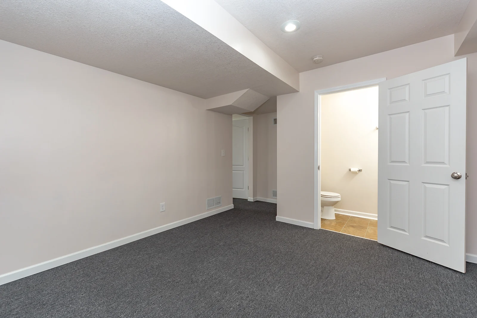 504 Fall Creek Dr - Web-130.JPG