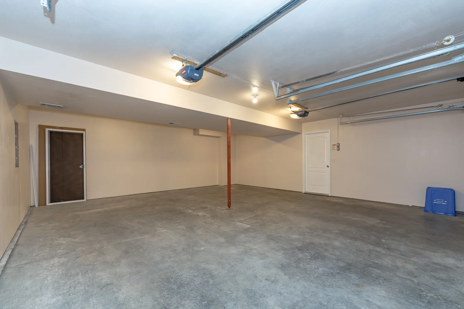 504 Fall Creek Dr - Web-135.JPG