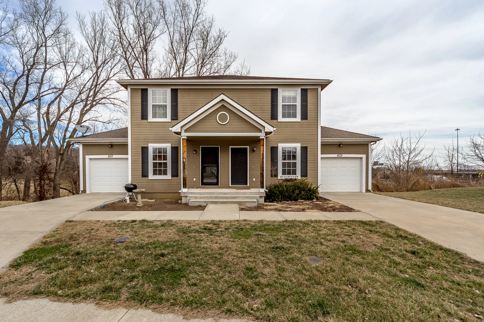 633 E Spring St - Web-102.JPG