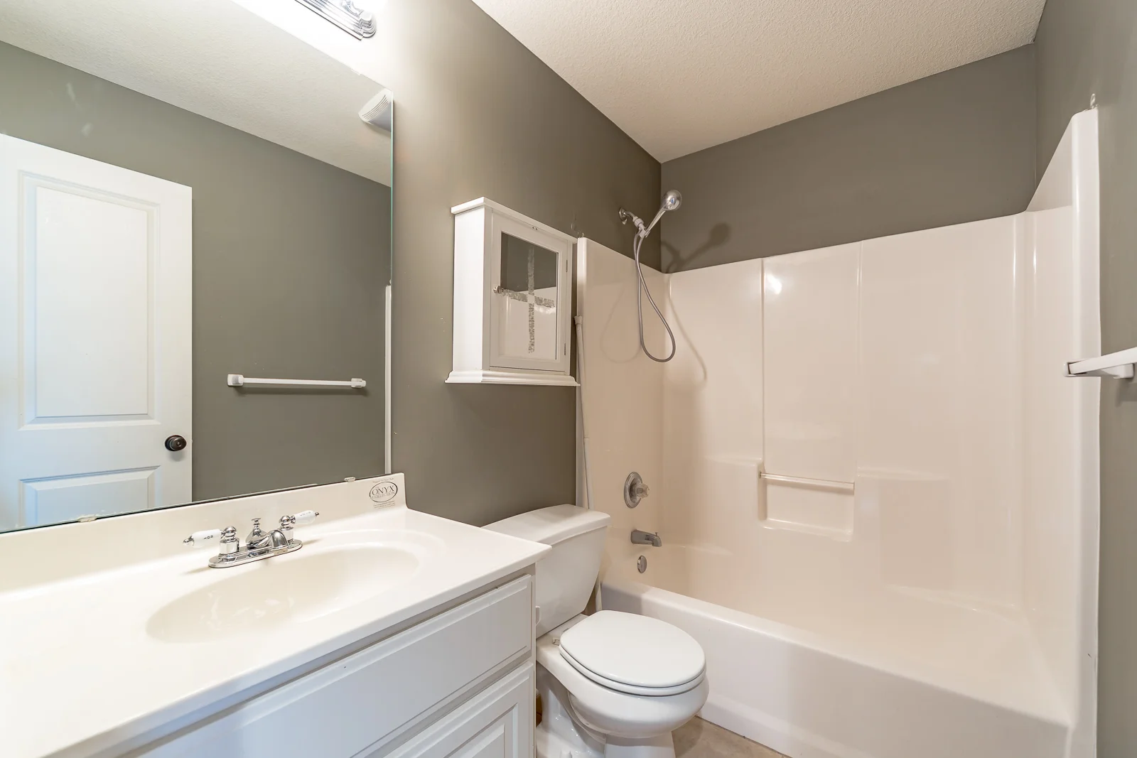 633 E Spring St - Web-116.JPG