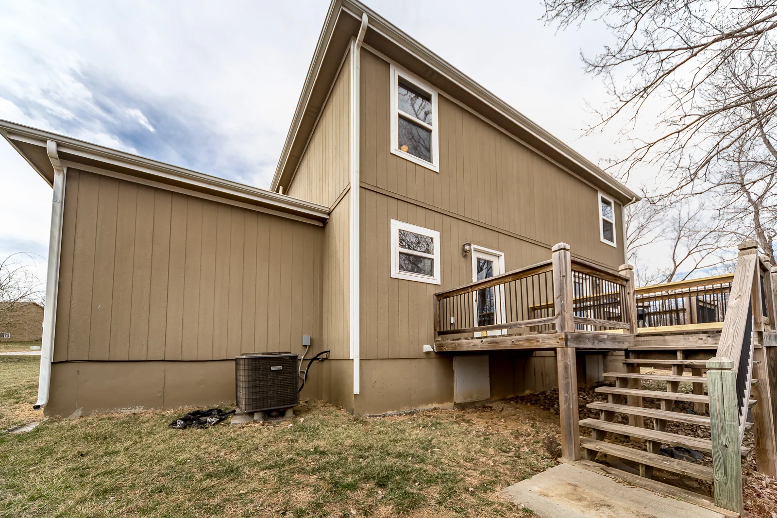 633 E Spring St - Web-120.JPG