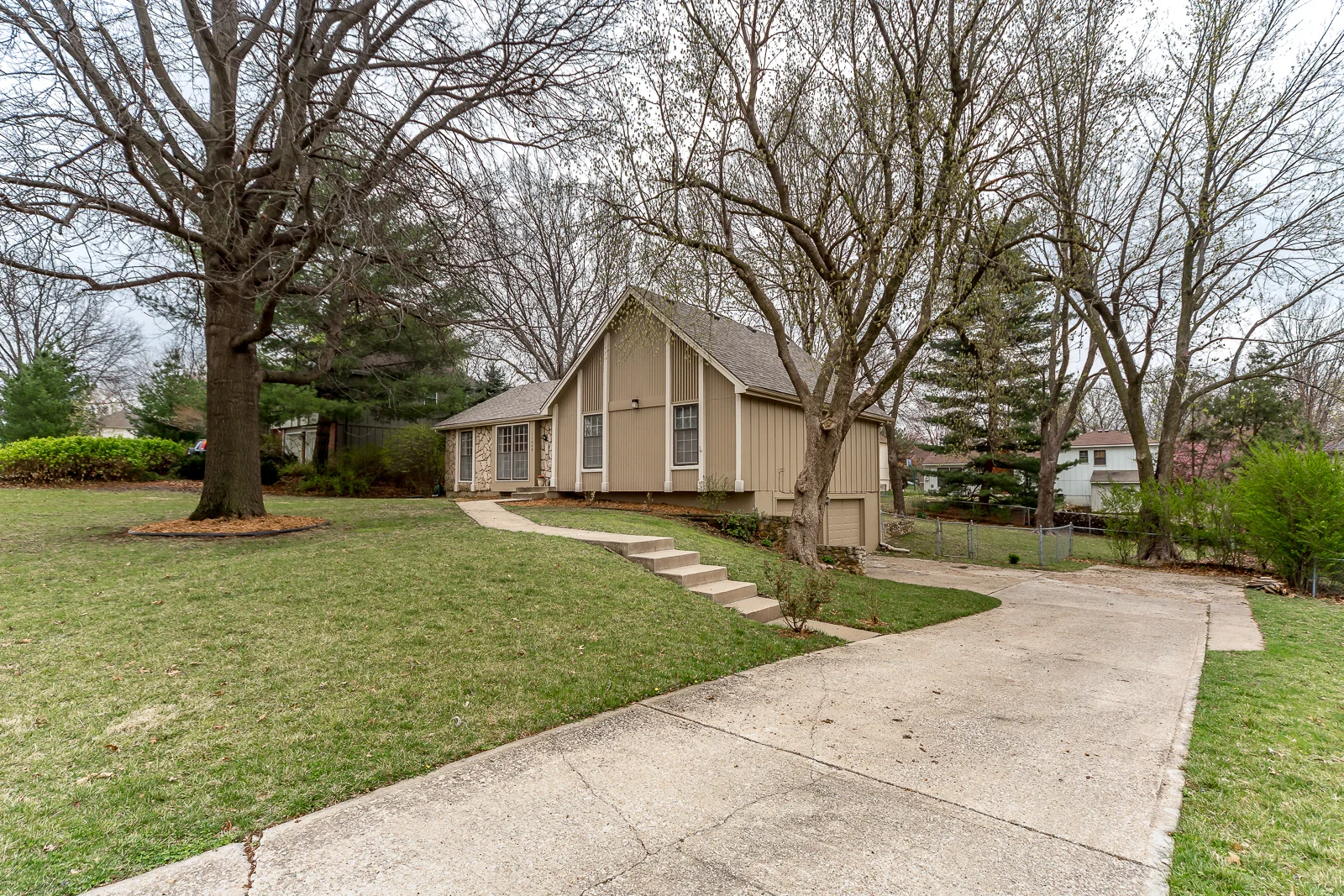 11309 W 99th St - Web-103.jpg