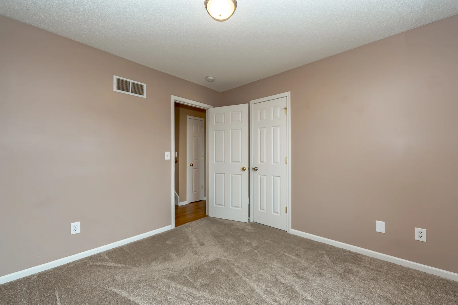 618 S Walnut - web-117.jpg