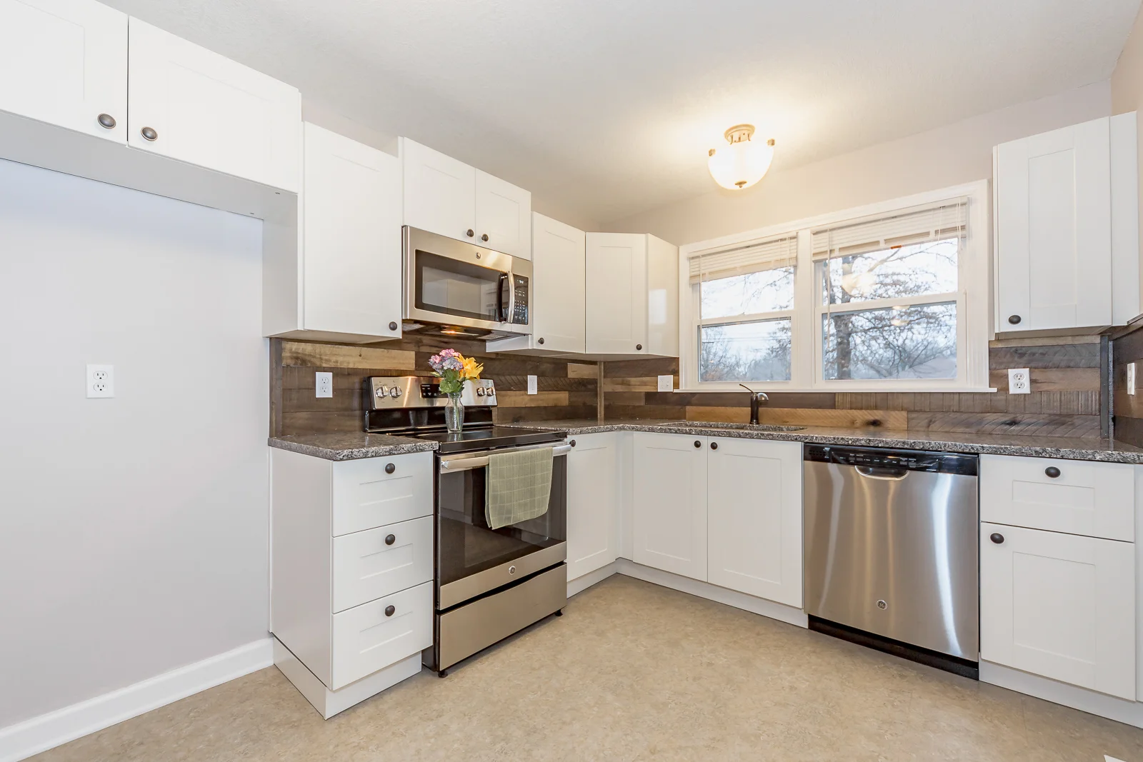 1701 N Kiger Rd - Web-109.jpg