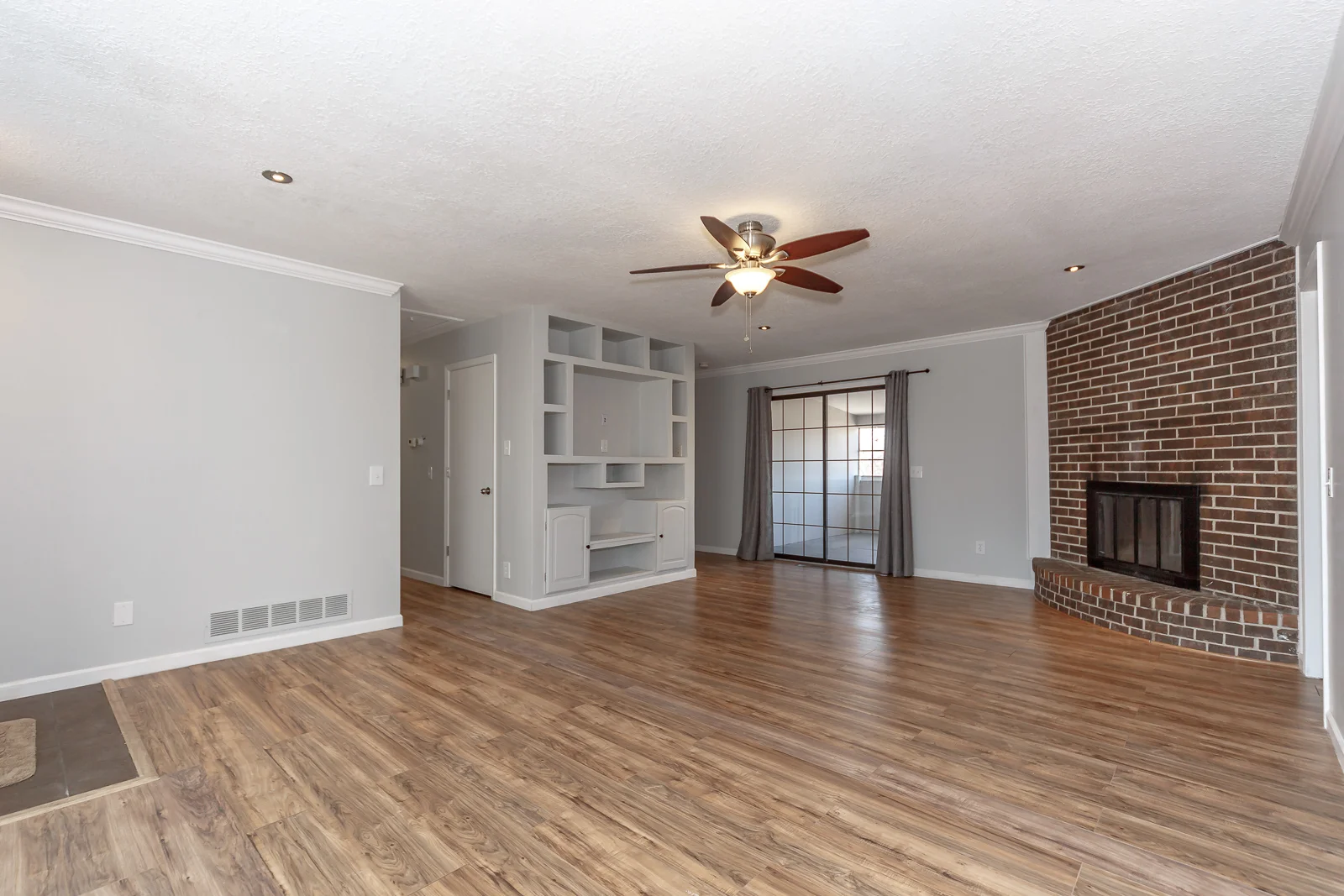 21550 W 220th St - Web-108.jpg