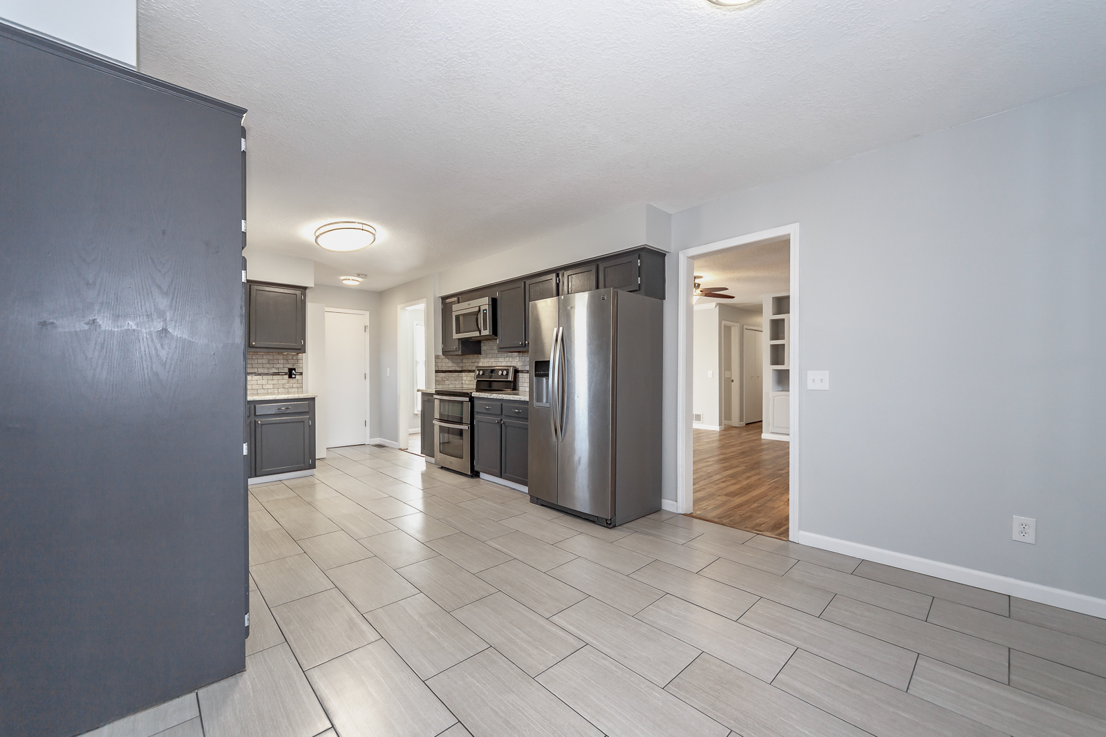 21550 W 220th St - Web-112.jpg