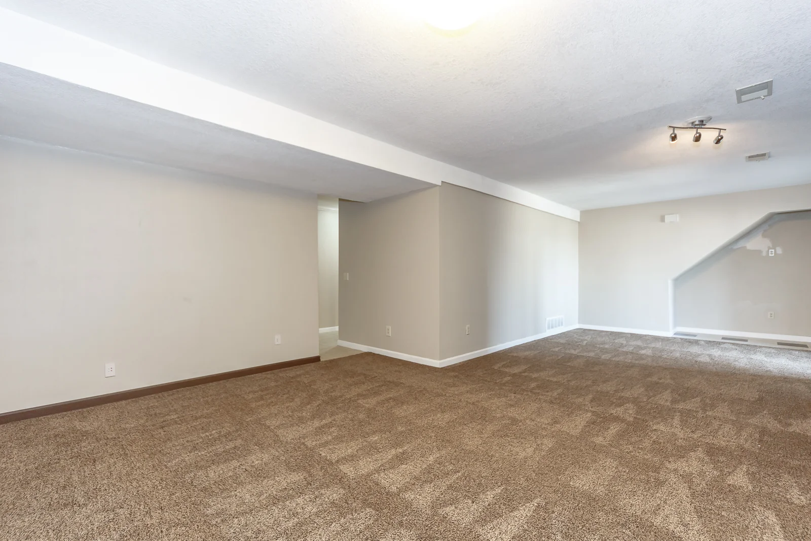 21550 W 220th St - Web-132.jpg