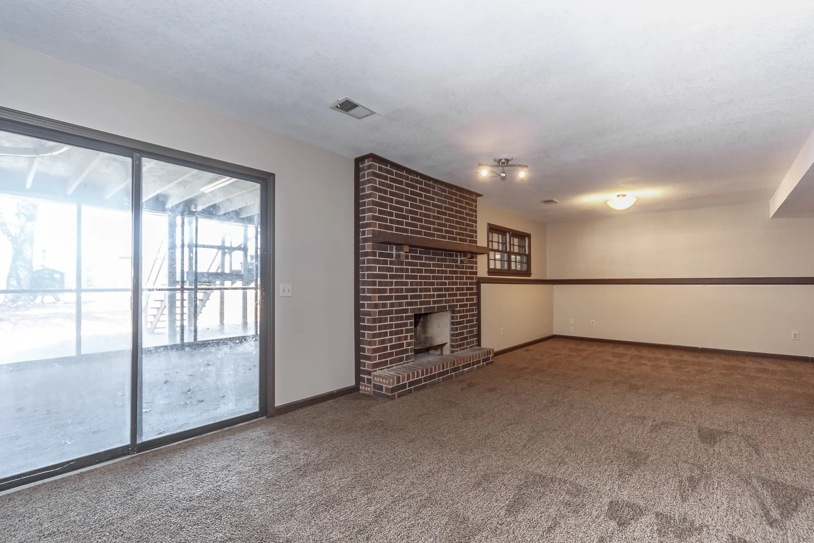 21550 W 220th St - Web-135.jpg