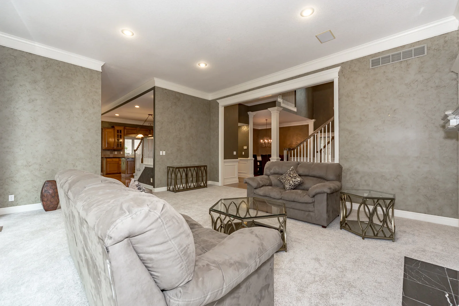 6520 W 106th St - Web-118.JPG