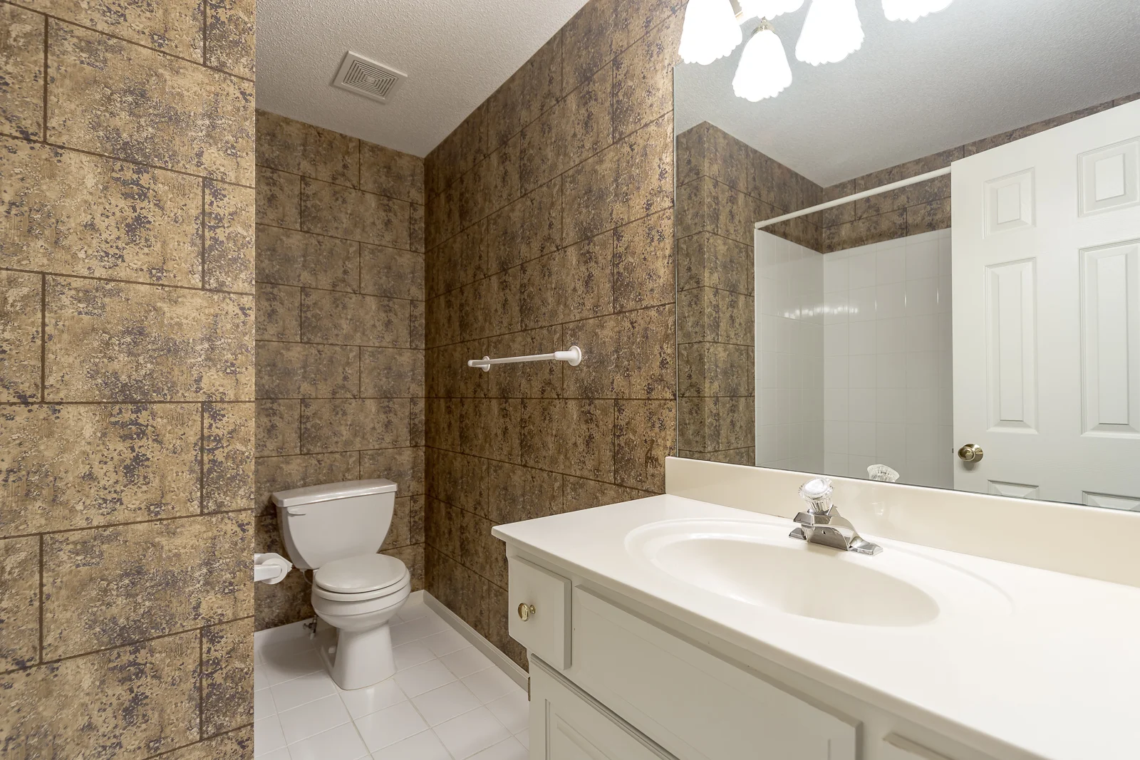 6520 W 106th St - Web-158.JPG