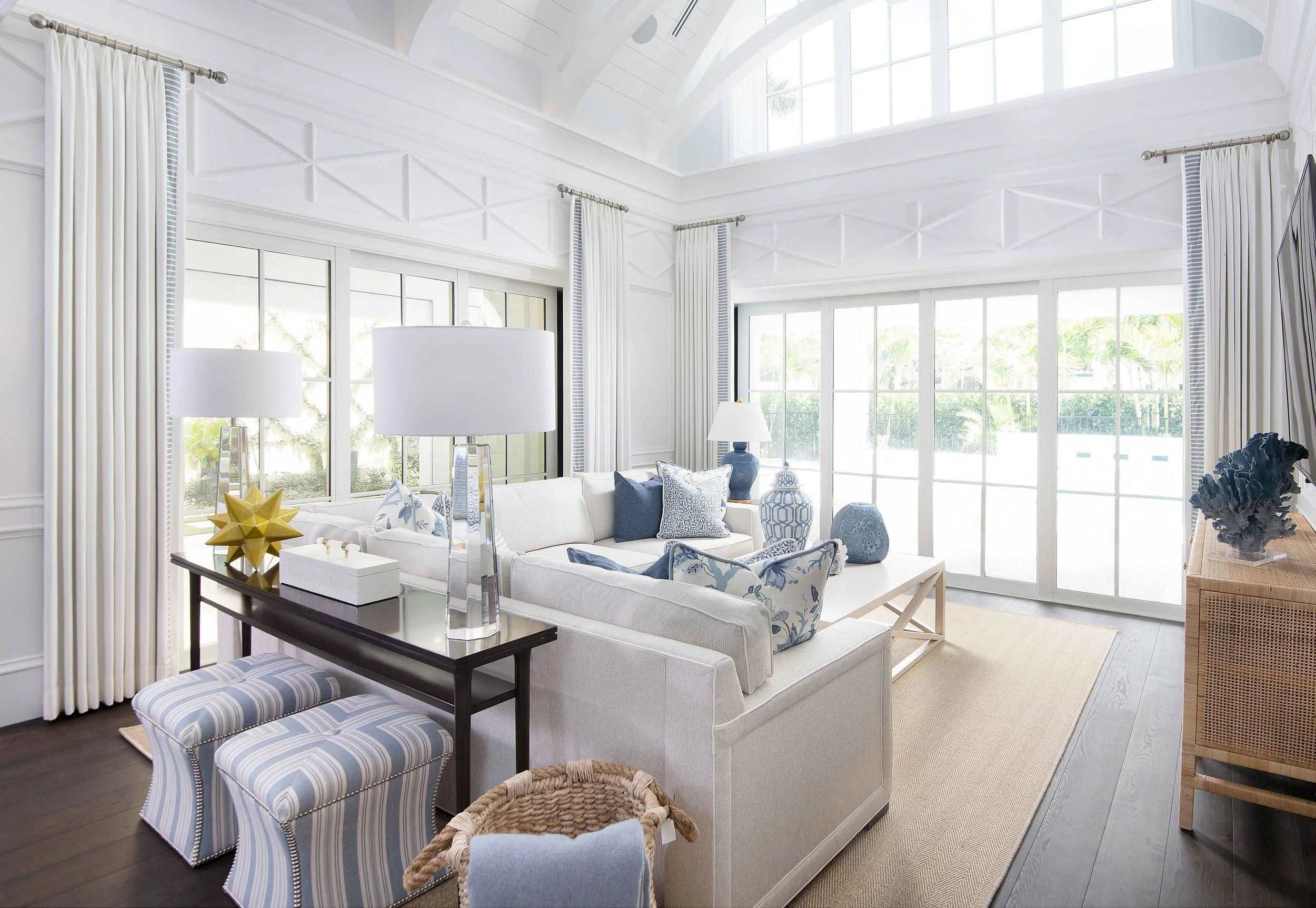 Living Room 3.jpg