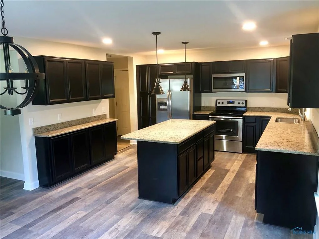 Contemporary Kitchen Remodel in Toledo, OH by Canaan Companies project photo 2
