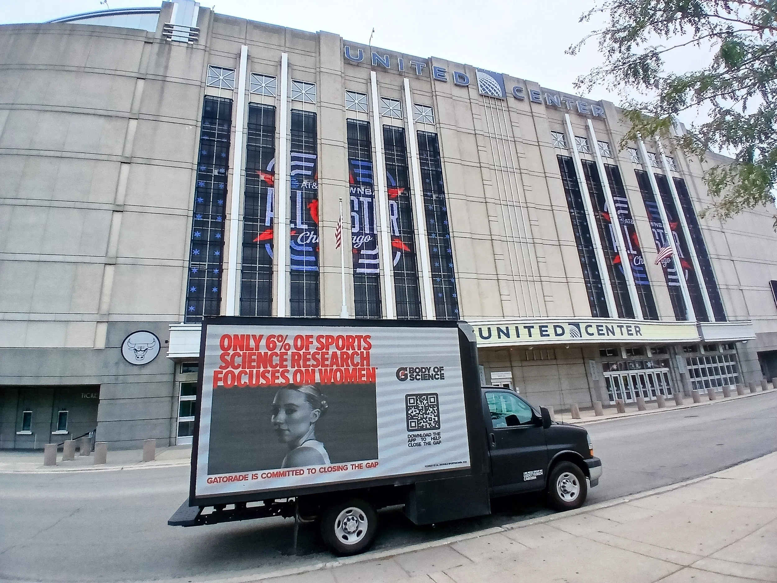 WNBA_Gatorade_Chicago_Truck_1898_Paige_2026-07-25_3C7A0397.jpg