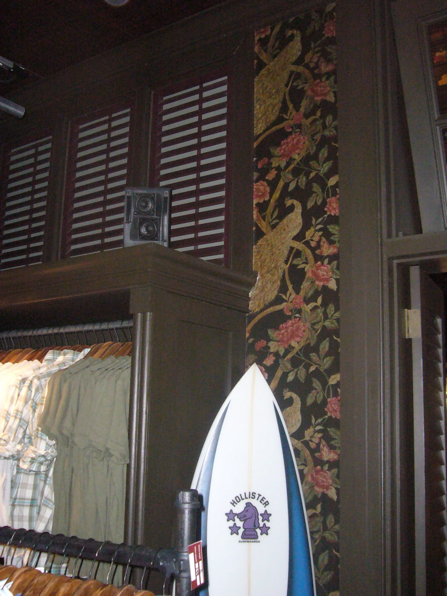 SOHO Flagship - New York City - screen printed & hand painted wallpaper