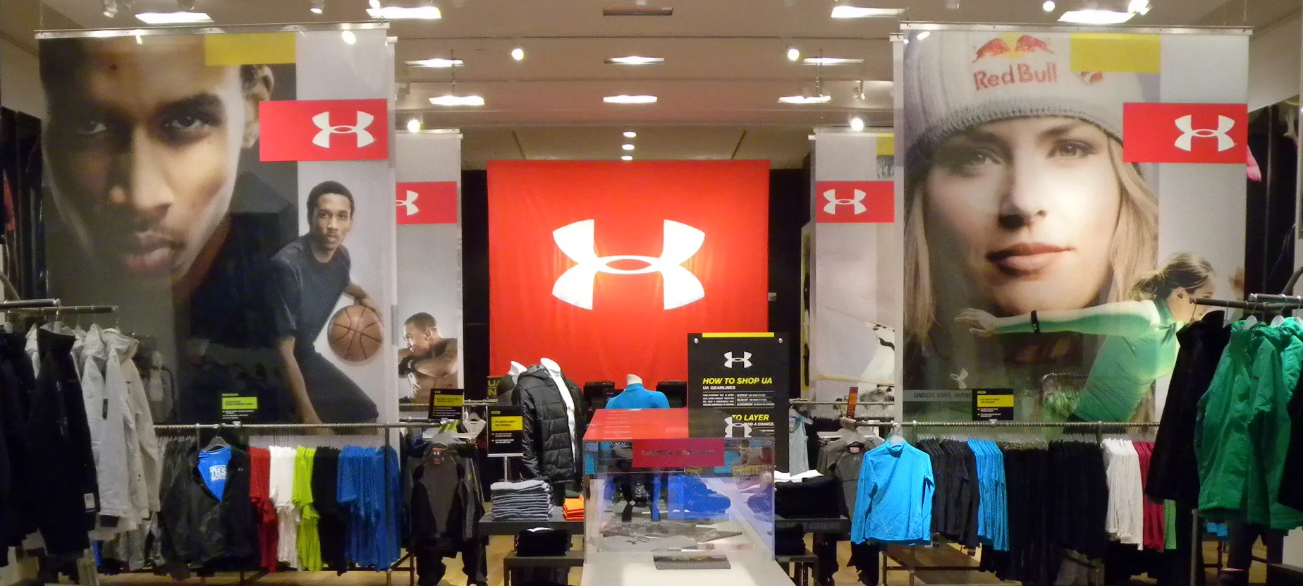 57th St., NYC - holiday 2010 pop-up shop graphics