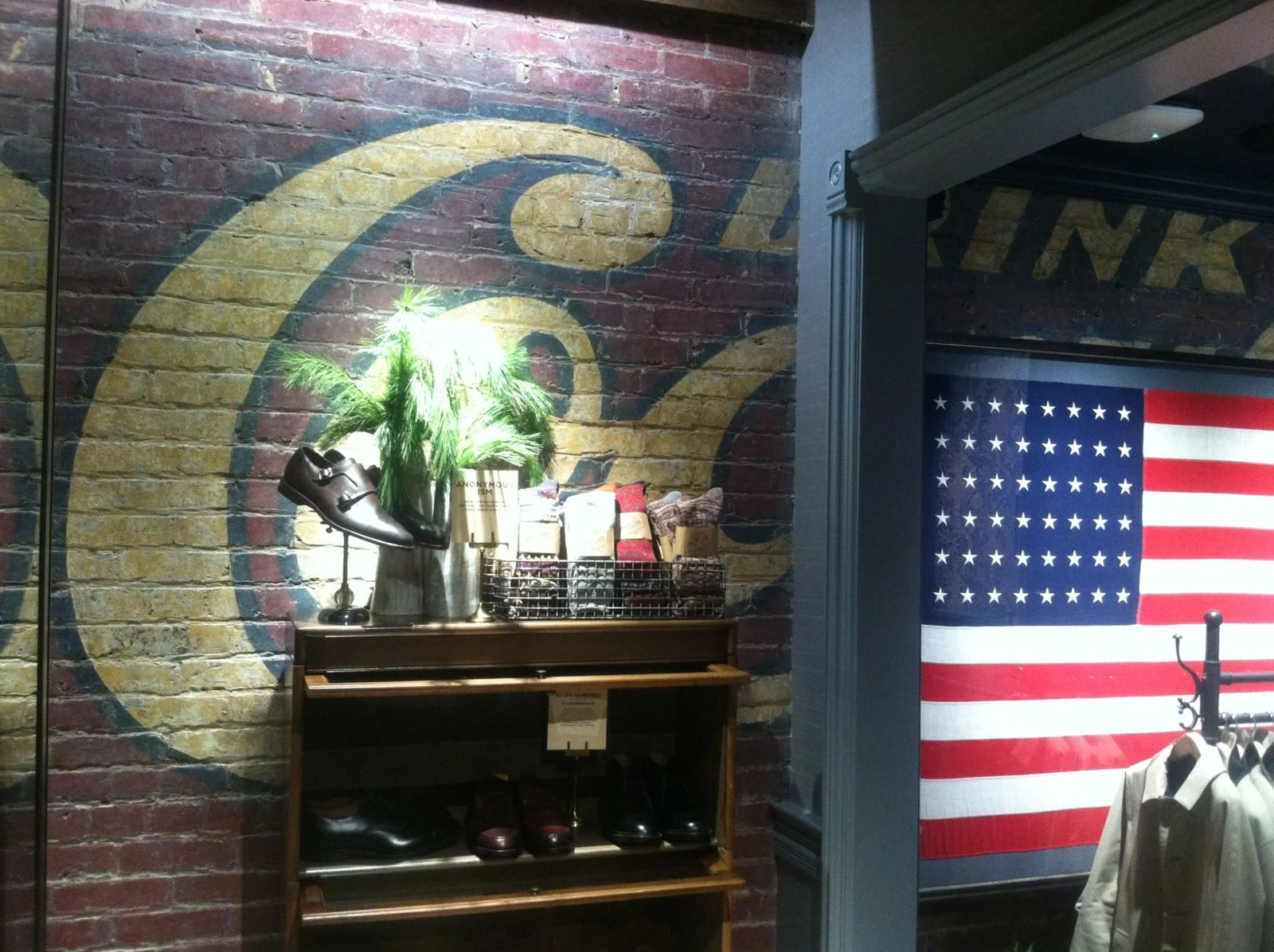 hand painted distressed brick wall mural