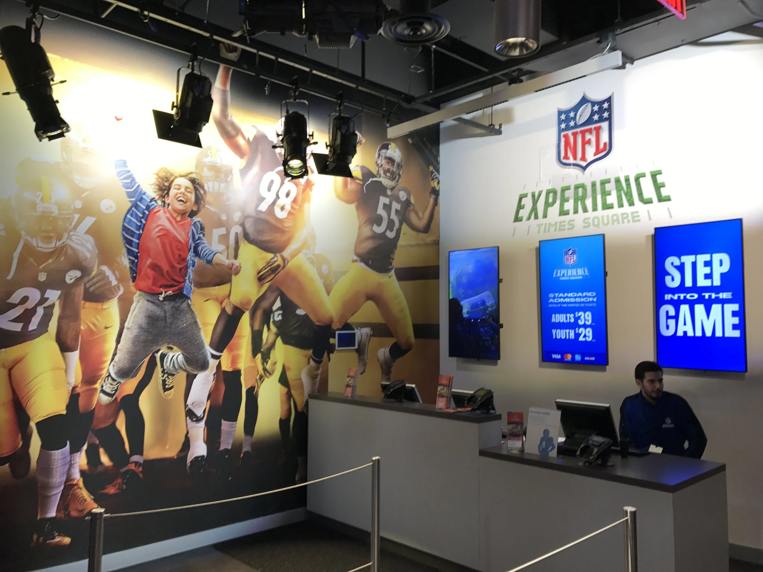 NFLX - printed environmental graphics