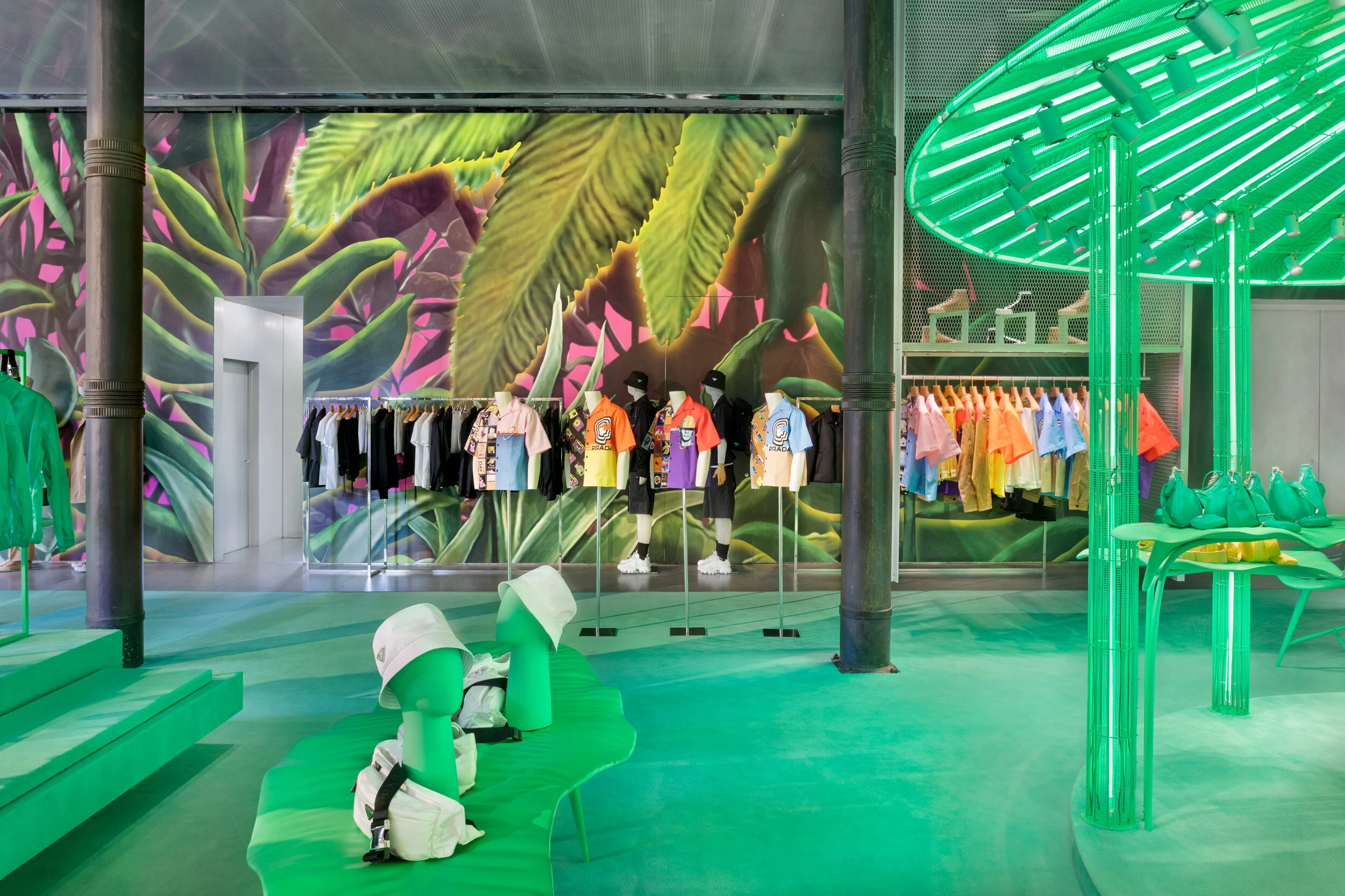 2020 - hyperleaves - printed wallpaper