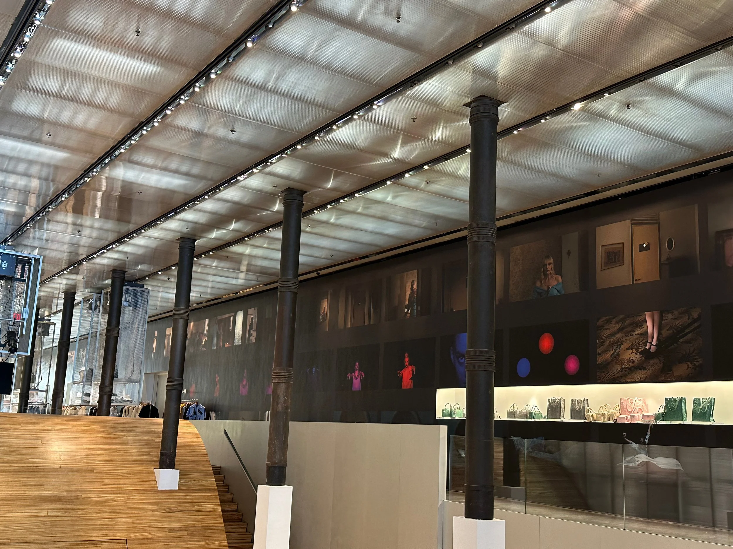 2023 - Printed Wallpaper - 02