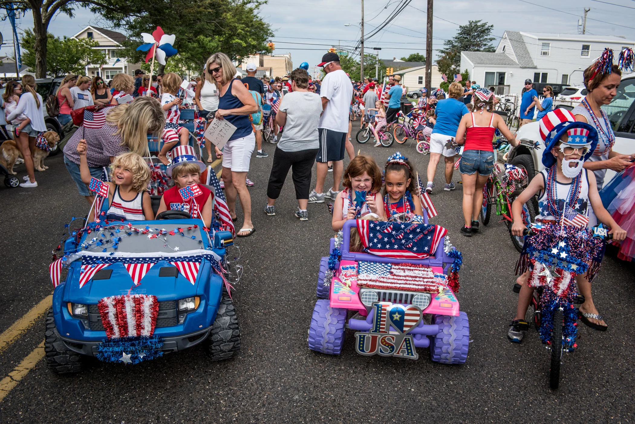 A few hundred people participated in the Independence Day Parade in North Wildwood, N.J., on Monday, July 4, 2016. The parade started from City Hall on 9th and Atlantic Avenues and ended on 1st and Surf Avenues. Prizes were awarded after the parade for best decorated bikes in red, white and blue theme. (Michael Ares / Philadelphia Inquirer)