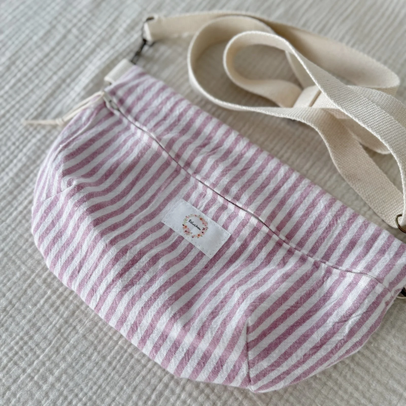 3000-t-1995-sac-banane-en-coton-raye-wwwbaluchonaccessoireca1.jpg