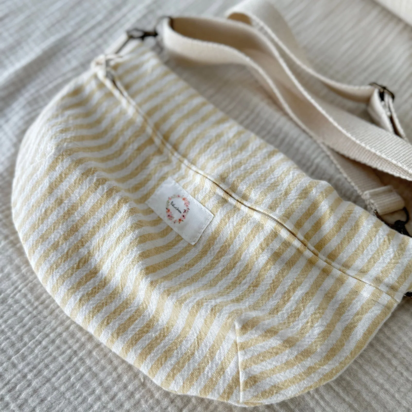3000-t-1994-sac-banane-en-coton-raye-wwwbaluchonaccessoireca3.jpg