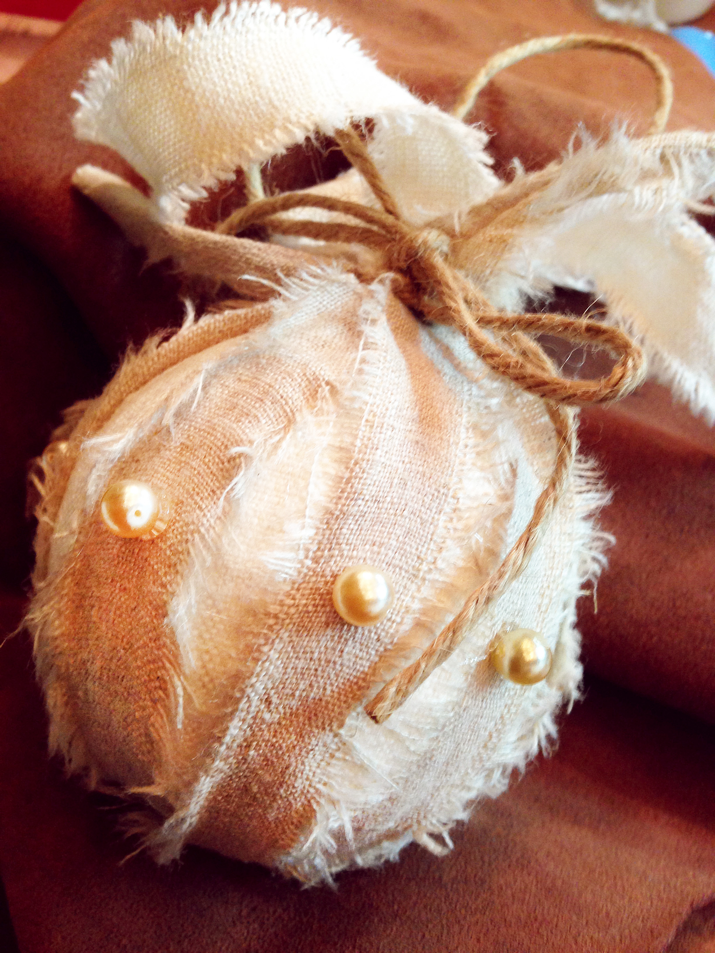 two-tone-linen-pearl-ornament-ellenmattesi.comjpg.jpg