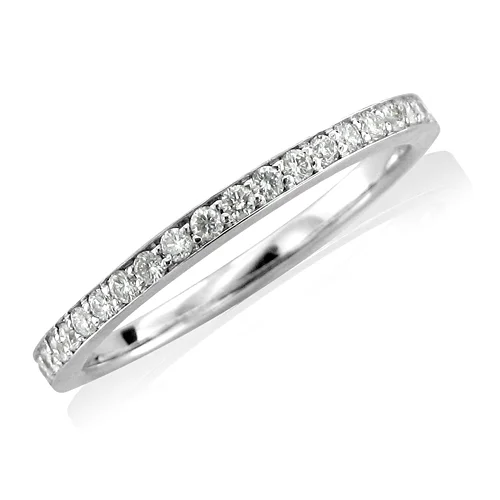 Classic Pavé Band