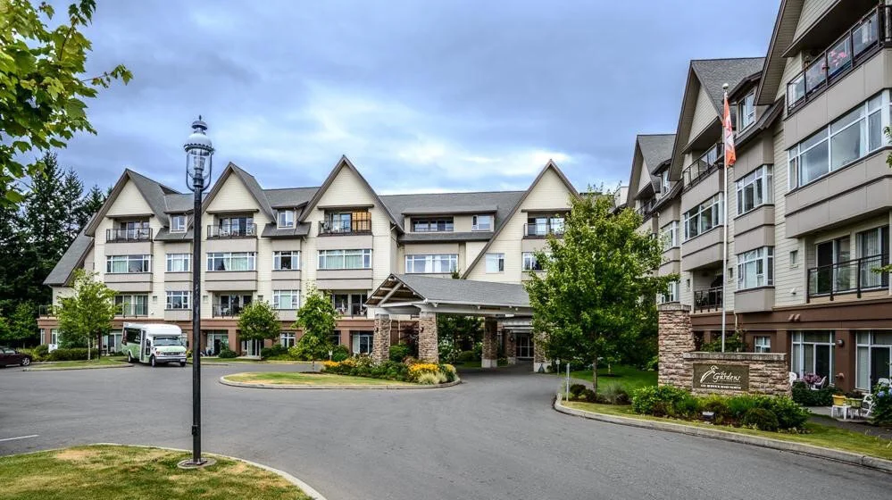 qualicum-exterior.jpg