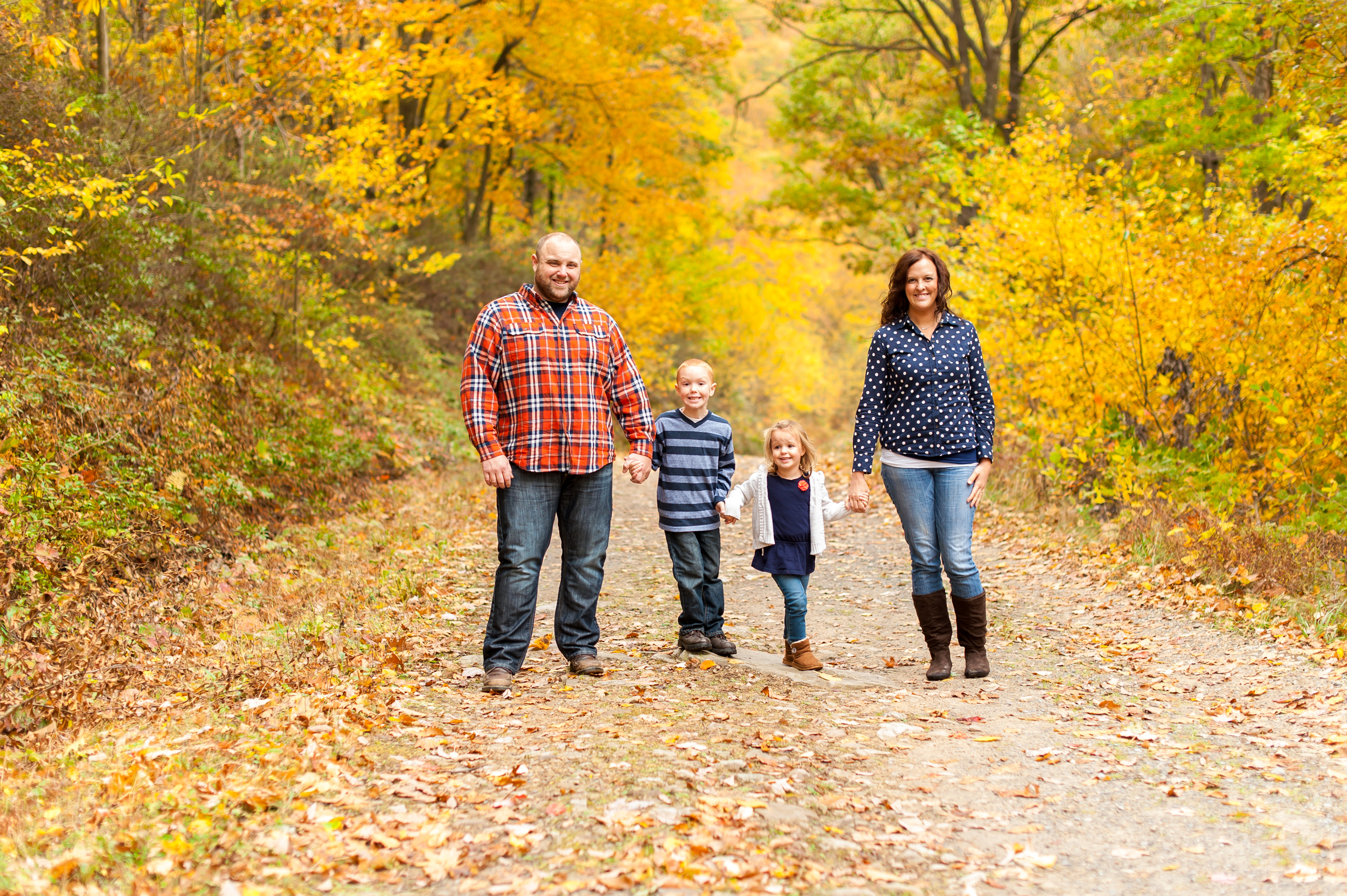 Family Photo Session in the Fall -- Rochester Photographer Wendy Zook