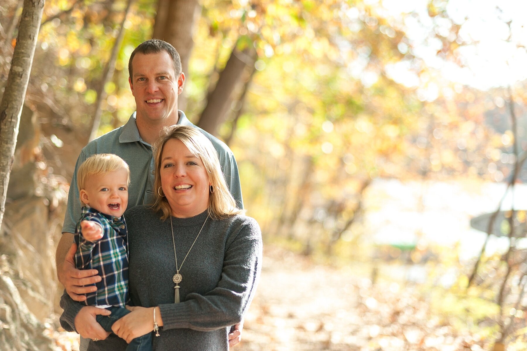 Wendy Zook Photography | Frederick Maryland family photographer, Frederick Family photographer, Maryland family photographer, MD family photographer, Frederick family photos, fall family photos in Frederick MD, Lake Linganore family photos, Lake Linganore, family photos with a toddler