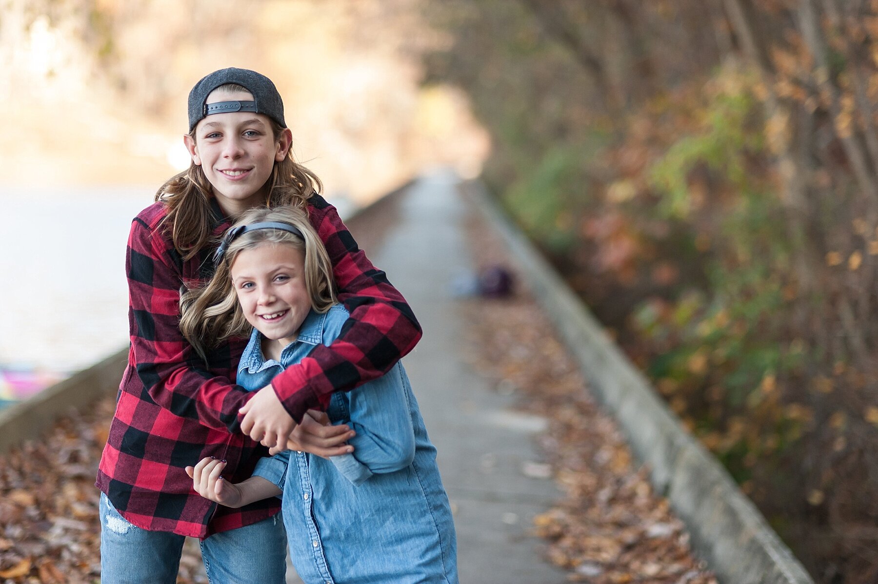 Wendy Zook Photography | Frederick Maryland family photographer, Frederick Family photographer, Maryland family photographer, MD family photographer, Frederick family photos, fall family photos in Frederick MD, Lake Linganore, Esplanade