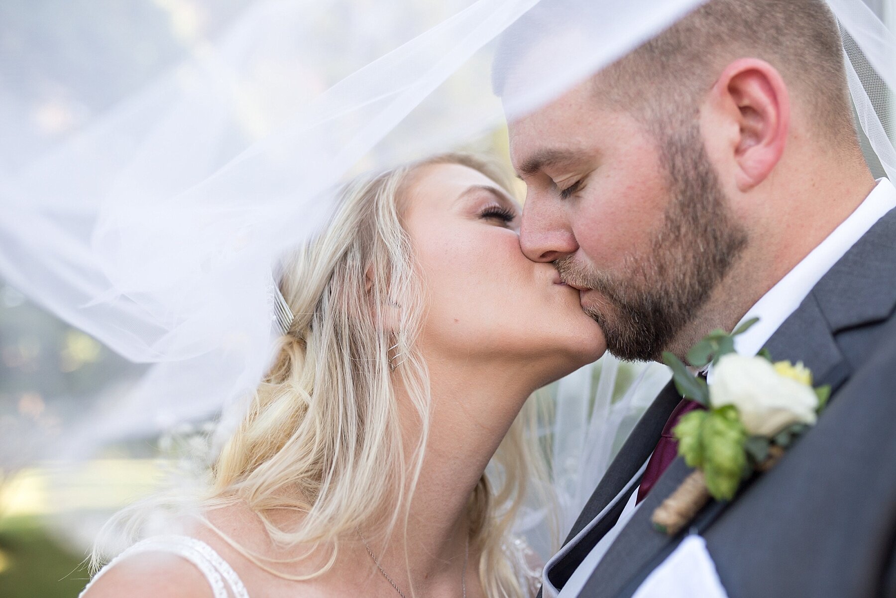 Wendy Zook Photography | Frederick MD wedding photographer, Maryland wedding photographer, wedding photography, tips to plan a better honeymoon, wedding planning tips, guest blog by Heather McKay