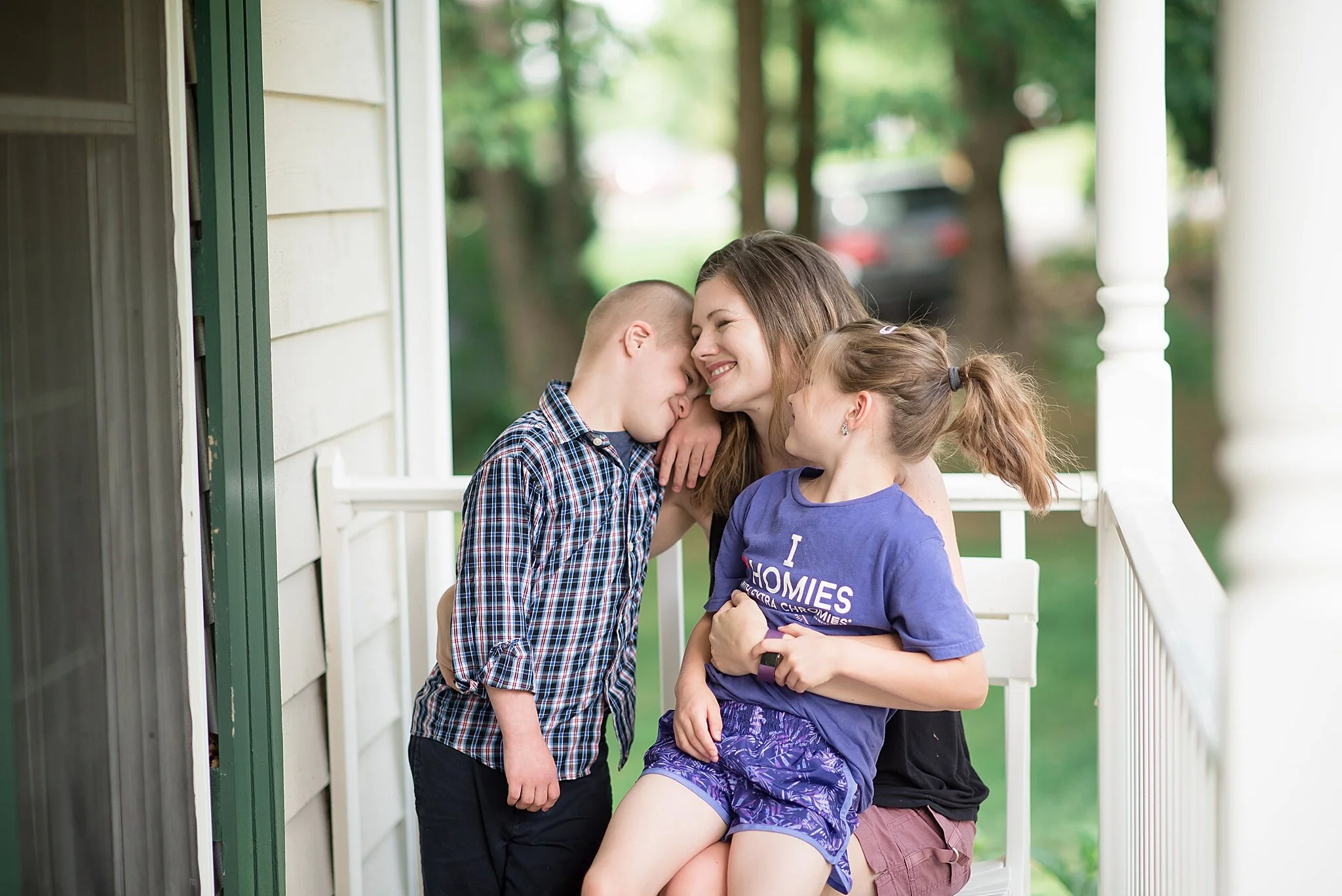 Wendy Zook Photography shares her journey with goiters and benign lumps on her thyroid, thyroid issues, medical concerns, motherhood, keep yourself healthy
