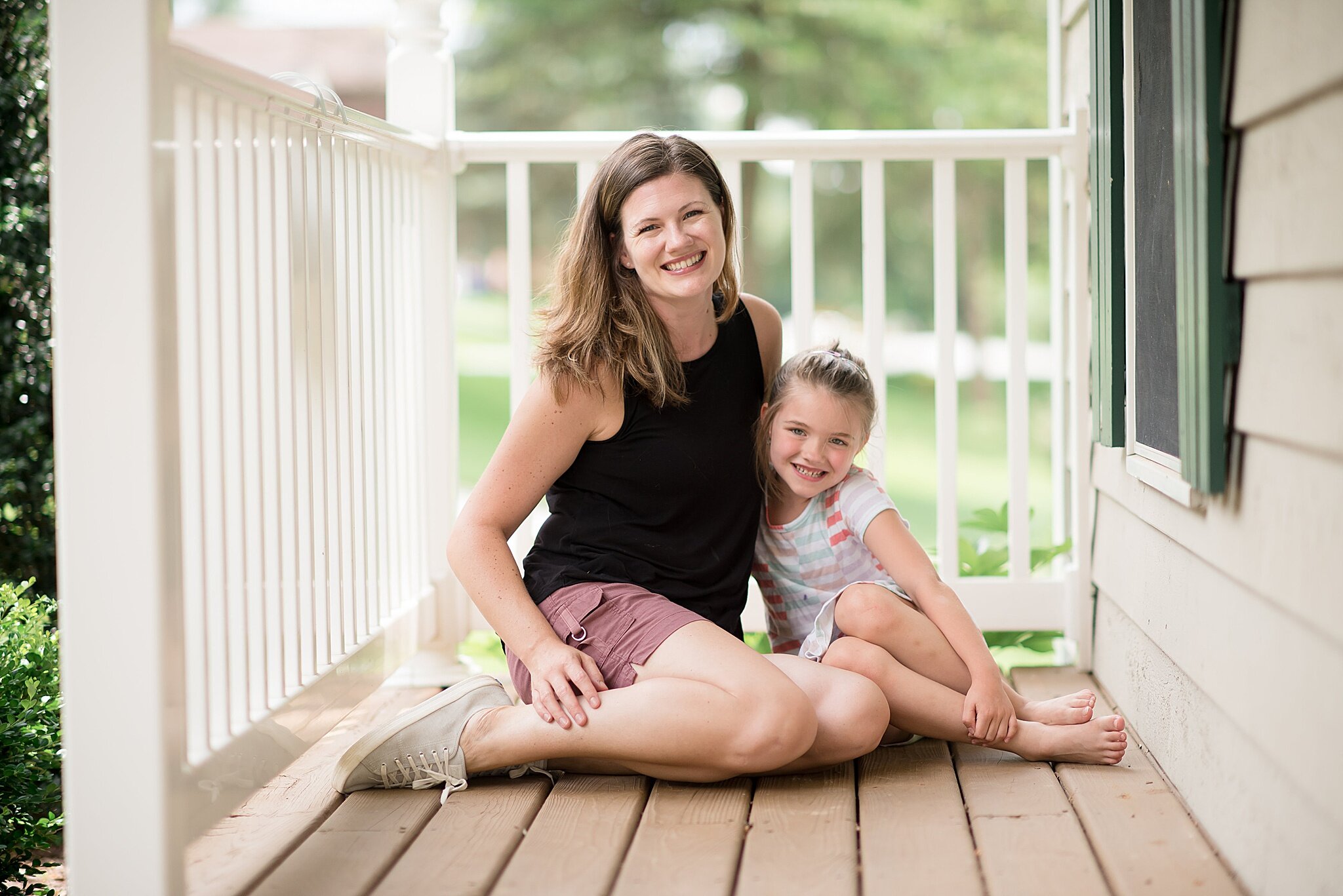 Wendy Zook Photography shares her journey with goiters and benign lumps on her thyroid, thyroid issues, medical concerns, motherhood, keep yourself healthy
