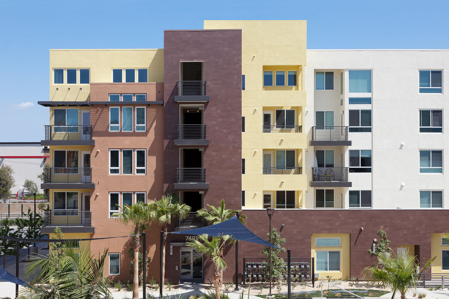 architecture-residential-exterior-huntington-beach.jpg