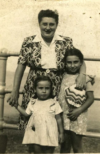 Mama And Us