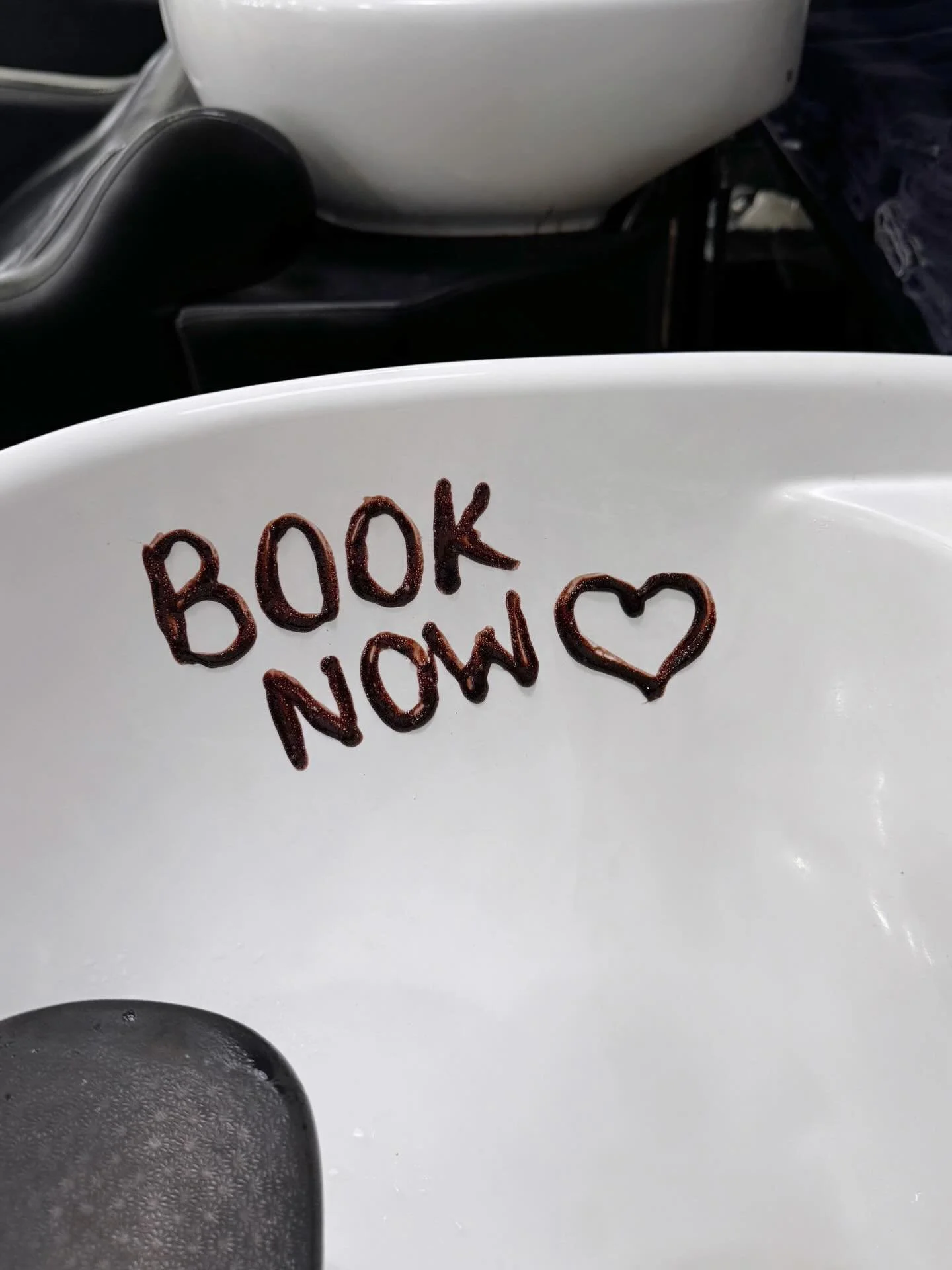 Come book your next appointment at Limon! We&rsquo;re waiting for you 😉💛

#limonsalon#salon#explore#explorepages