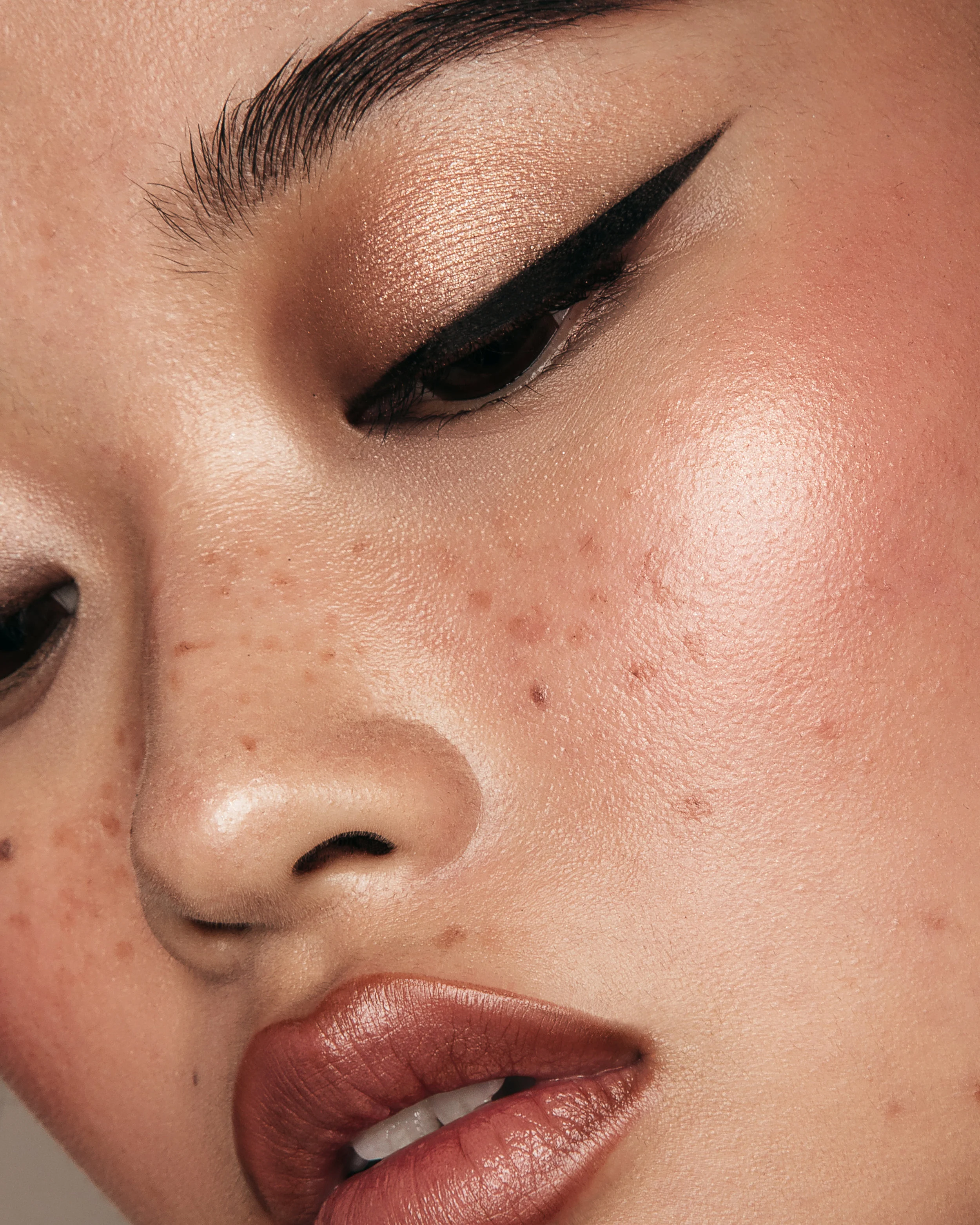 Jessica of Lizbell Agency with make up by Rio Translado
