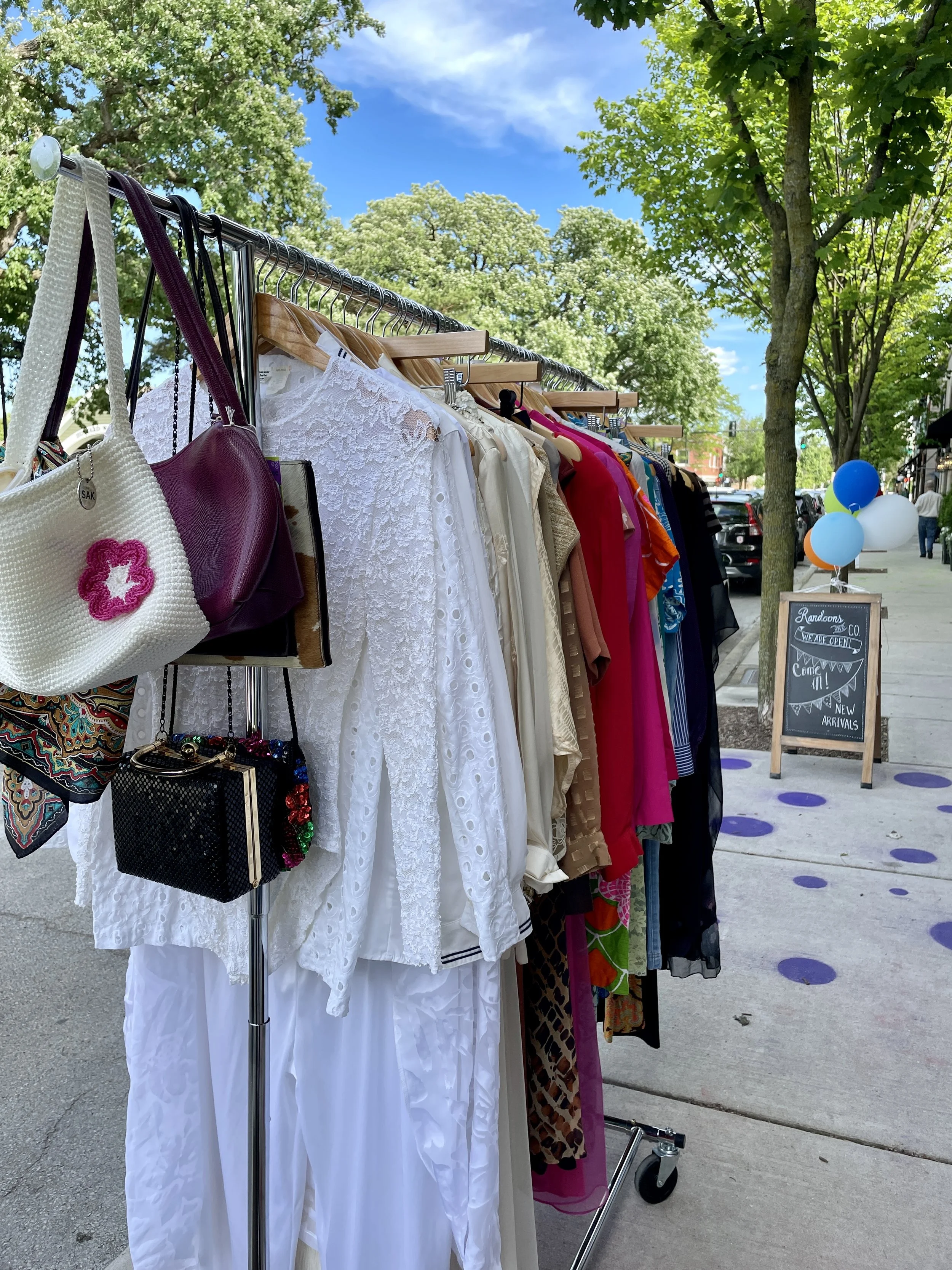 WINNETKA SIDE WALK SALE