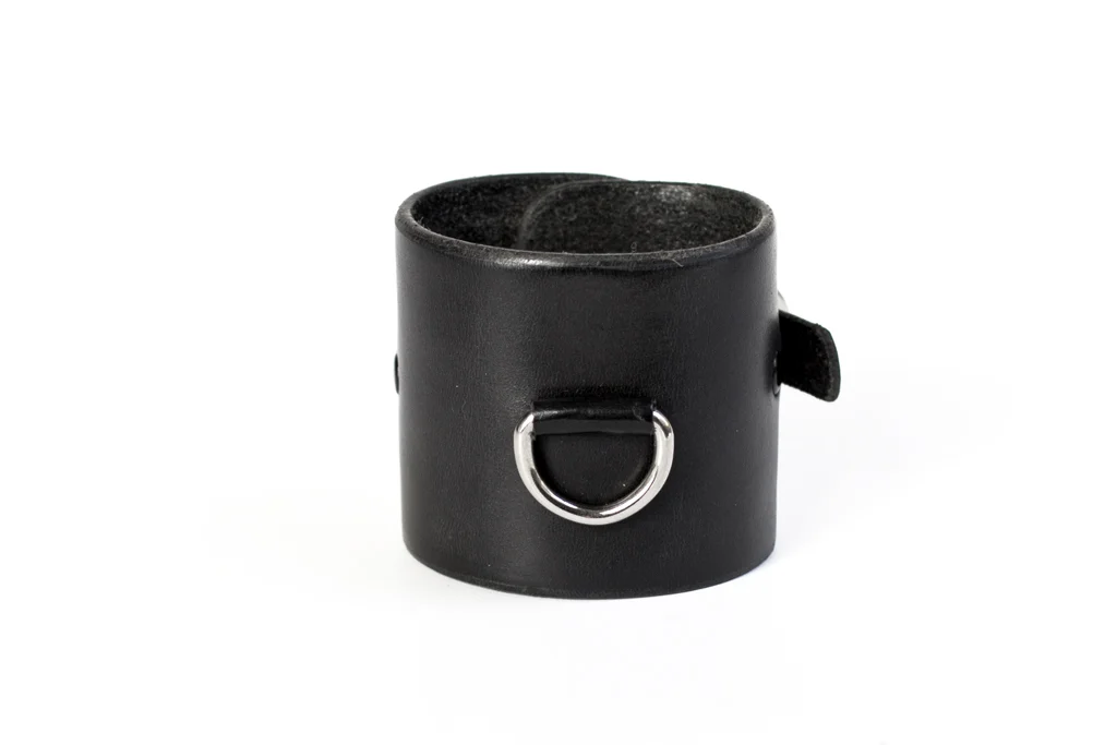 D_Ring_Cuff_Front.jpg