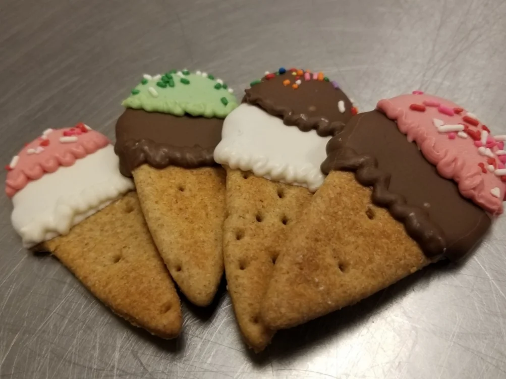 sm ice cream cones.jpg